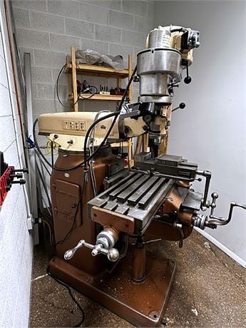 Tree #2UVR, vertical mill, 10.5" x42" tbl., 25" X, 11" Y, 17.5" Z, 1.5 HP, 60-3300 RPM, digital read out, 1965 - Image 1