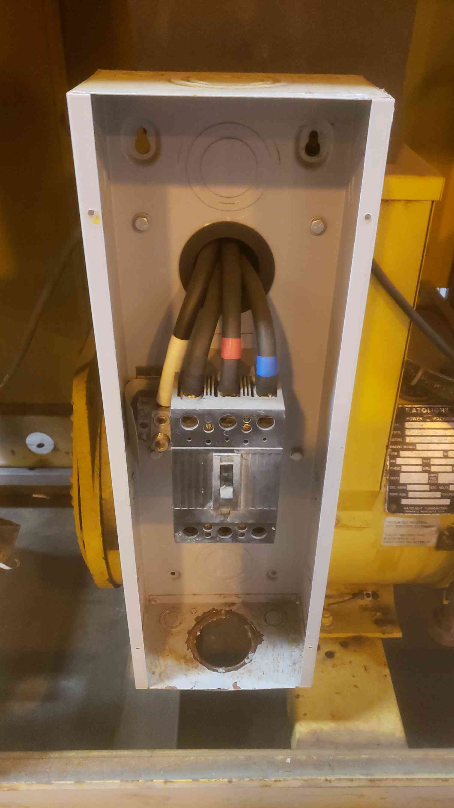 35 KW Kato light #N35FPG4, NG/LP generator set, 120/208 Volts, 1 & 3 phase, 43.75 KVA, 4.3L engine, 163 hours - Image 7
