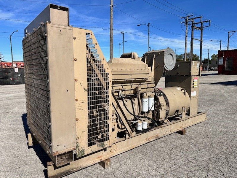 400 KW Cummins #KTA19GS2, diesel generator set, 600 HP, 480 Volts, 3 phase, 60 Hz., skid mounted, radiator - Image 1