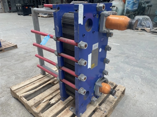 149 sq.ft. Alfa Laval #M10-BWFD, plate heat exchanger - Image 1