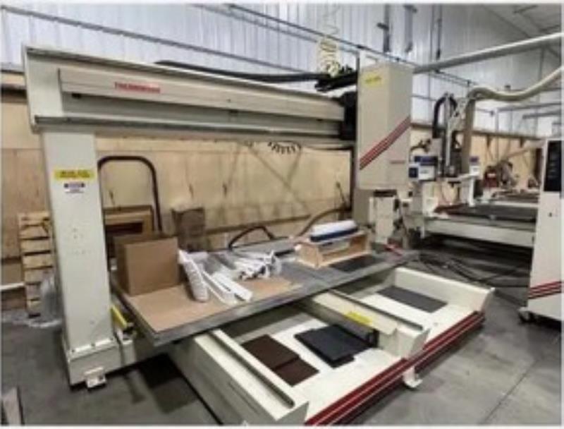 Thermwood #C-67, 5-axis CNC router, 10' x 5' table, 124" X, 62" Y, 36" Z, 7.5 HP, 3000-18000 RPM, ISO 30, 2004 - Image 3