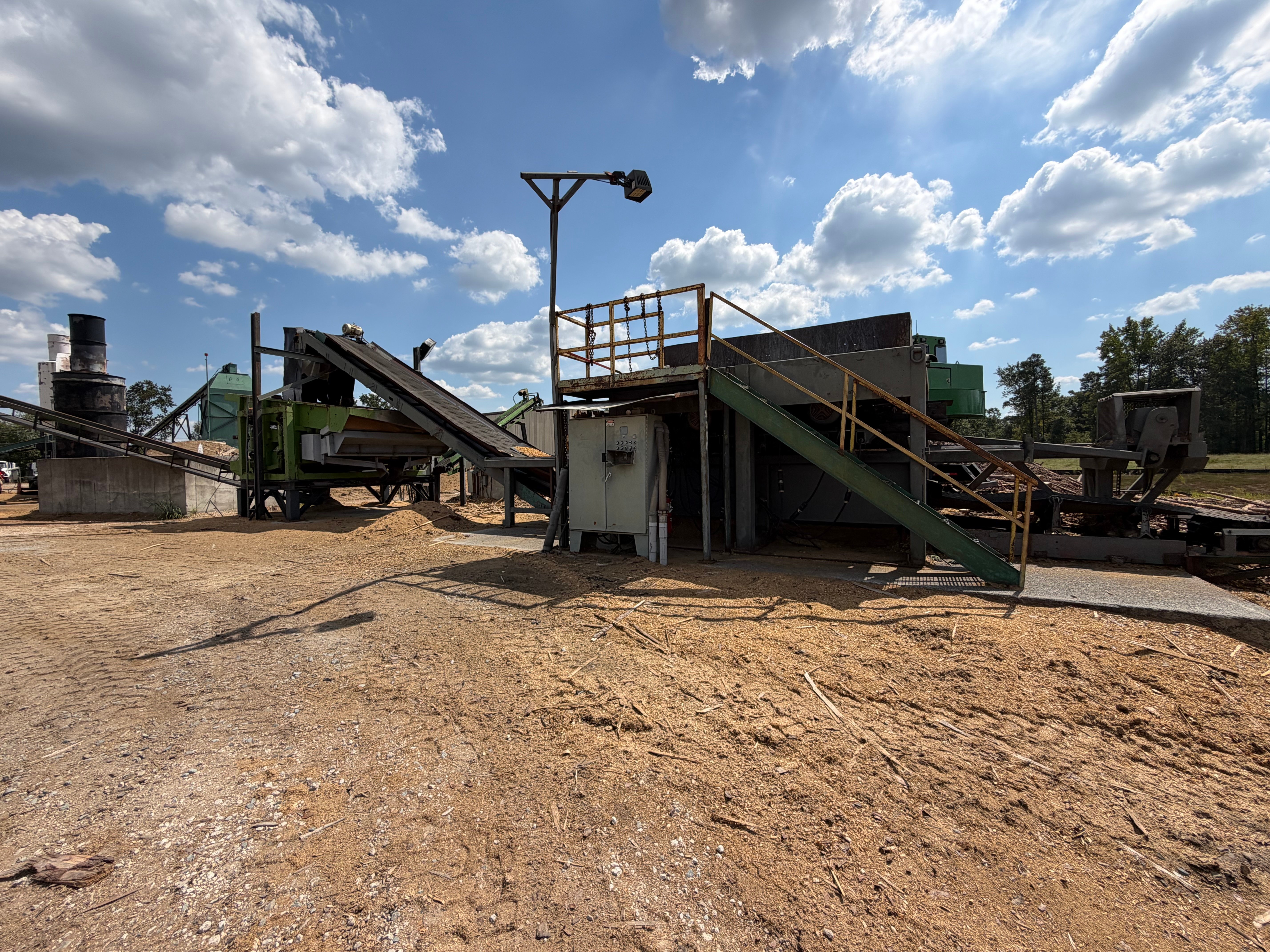 Douglas, 8-Head Shaving Mill System, 12 knives per head, 50 HP per head, Heil 105x32 triple pass drum dryer - Image 2