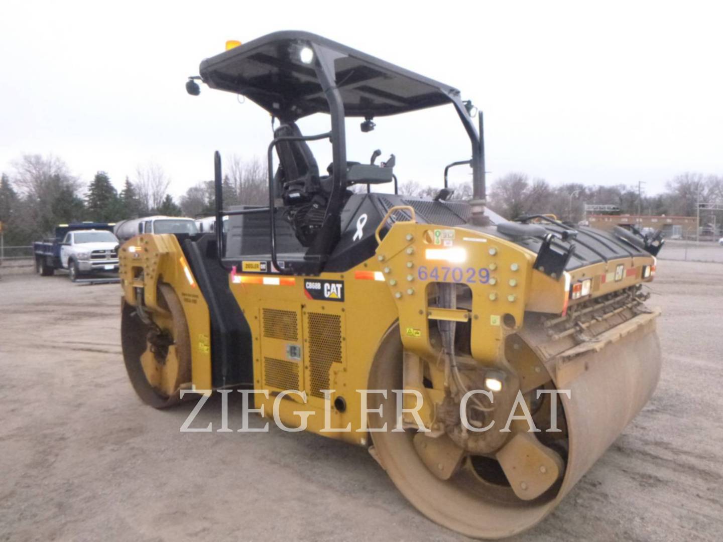 Caterpillar CB68B, Compactor, 6450 hours, S/N: C6800109, 2016 - Image 2