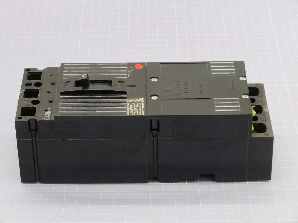 15 Amp, GE #TB13015BWE05, Circuit Breaker - Image 3