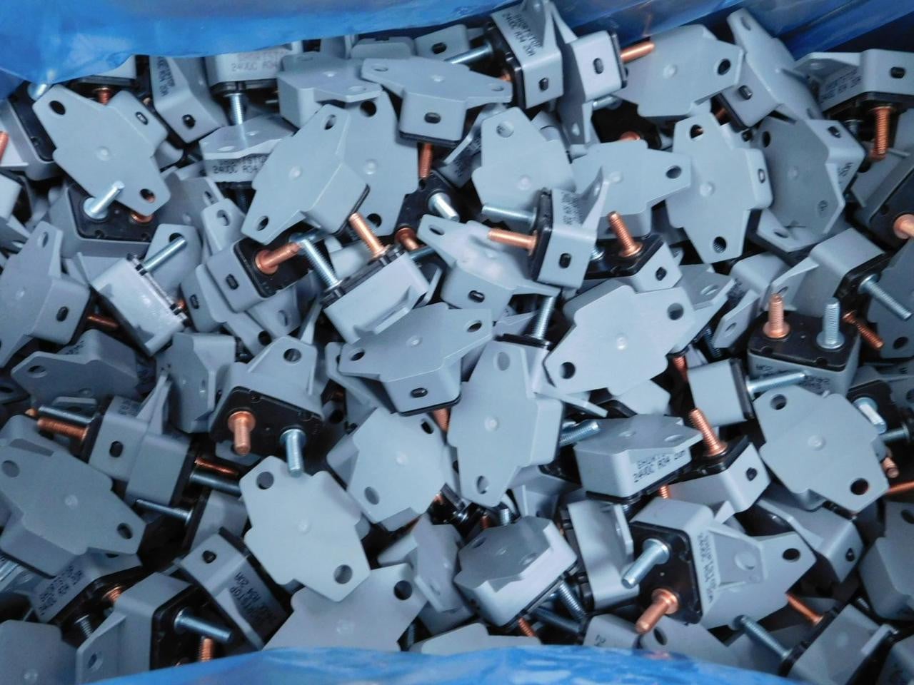 20 Amp, Eaton #123A20-A5P-KB, Shortstop Breaker 20A 24 VDC, LOT of 800 - Image 2