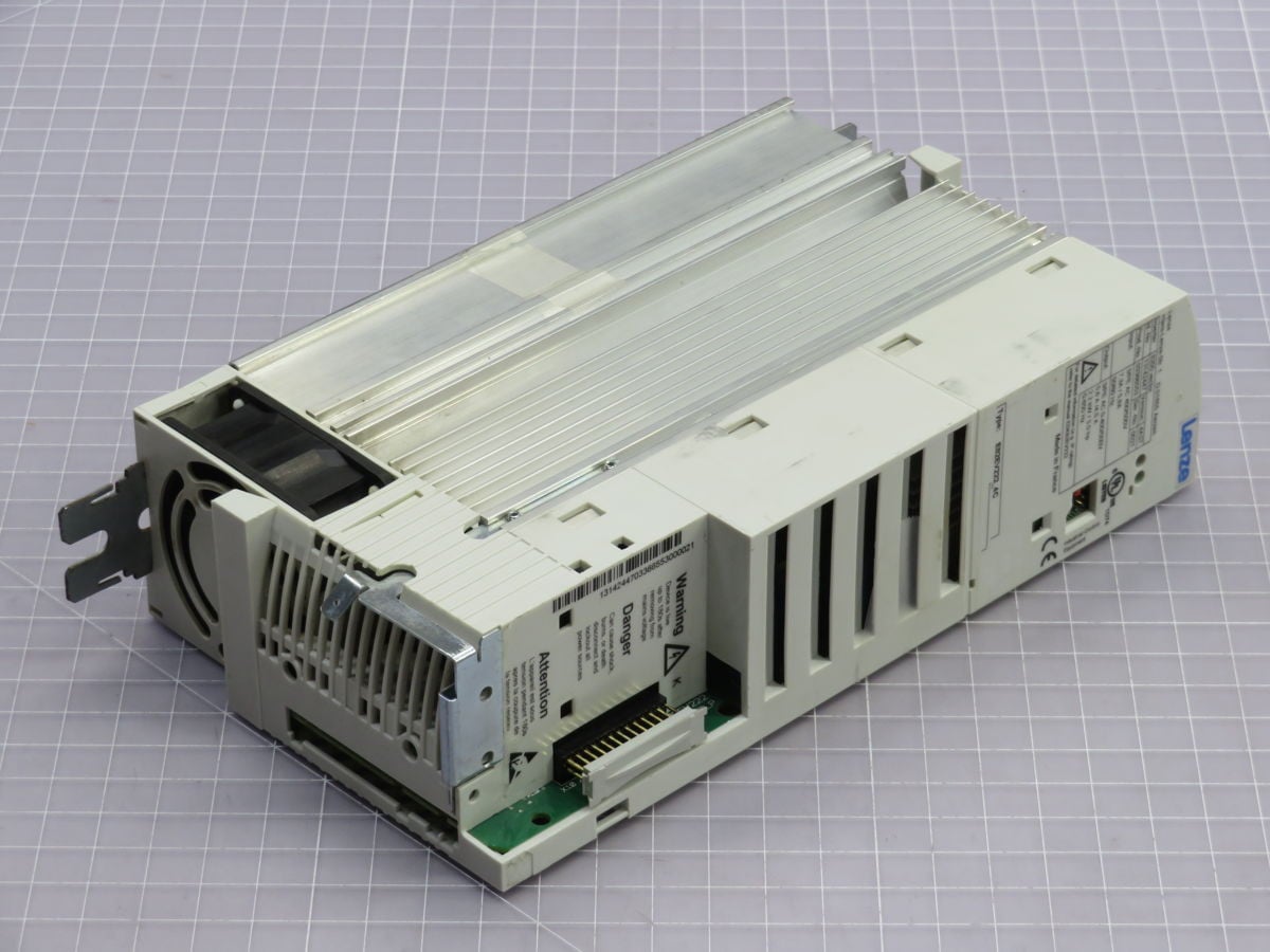 2.2 KW Lenze #E82EV222_4C, Inv, 2.2 KW Power, 400-500 VAC Volt, 5.6A/4.5A Amp, 0-500 HZ Freq - Image 1