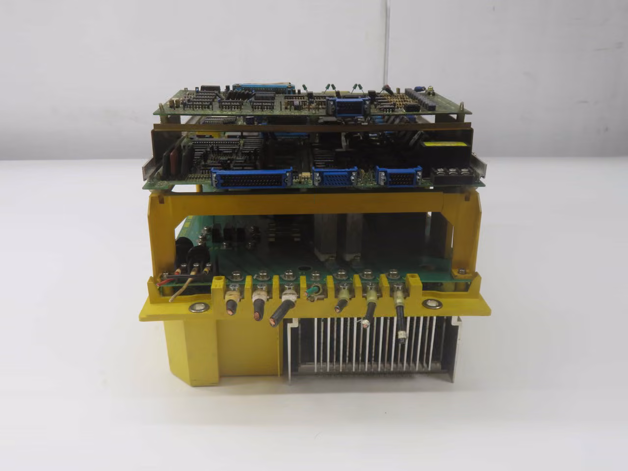 12 KW Fanuc #A06B-6059-H212, AC Drives, 200-230 VAC Input, 12 KW Output Power, 43 A Output Current - Image 1