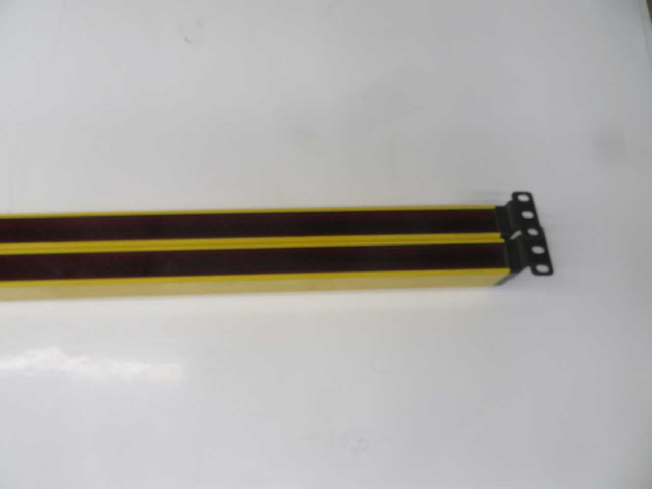 STI #MS46-20-1215-Q1-X, Light Curtain Transmitter Receiver Pair - Image 3