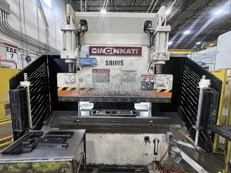 60 Ton, Cincinnati #60PF4, CNC hydraulic press brake, 6' overall, 54" between housing, 11" stroke, 20" open - Image 1