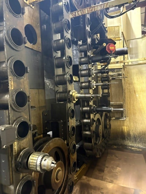 Niigata #HN80D, Fanuc 30i-A Control, 4-Axis, 60.3" X, 48.4" Y, 40.1" Z, 6000 RPM, 88 automatic tool changer - Image 2