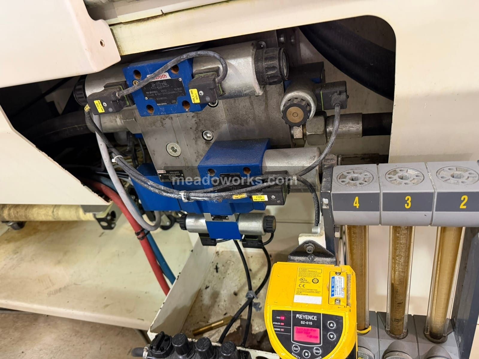 263 Ton, Battenfeld #HM-240/1330, Hydraulic Injection Molder, 24.8" x 22.4" tie bar spacing, 42.3" daylight - Image 10