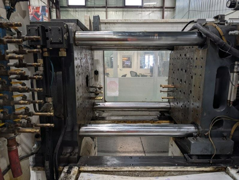 170 Ton, 15.8 oz., Cincinnati Milacron #Magna-T-Servo-170, injection molding, core pull, 2014 - Image 6