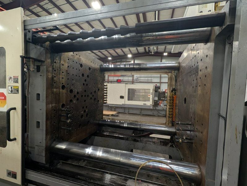 720 Ton, 132 oz., Nissei #FV660-310L, injection molding machine, Tact IV Control, core pull, 2007 - Image 6