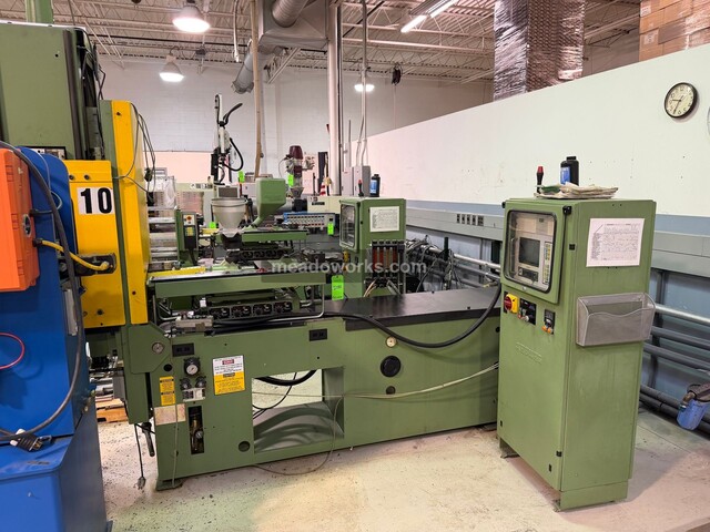 39 Ton, Arburg #Allrounder-220-90-350-D, Vertical Clamp Injection Molding Machine, 16.9 HP, hydraulic - Image 1