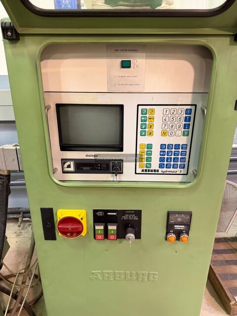 39 Ton, Arburg #Allrounder-220-90-350-D, Vertical Clamp Injection Molding Machine, 16.9 HP, hydraulic - Image 4