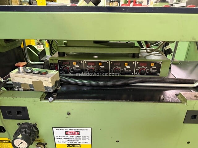 39 Ton, Arburg #Allrounder-220-90-350-D, Vertical Clamp Injection Molding Machine, 16.9 HP, hydraulic - Image 5