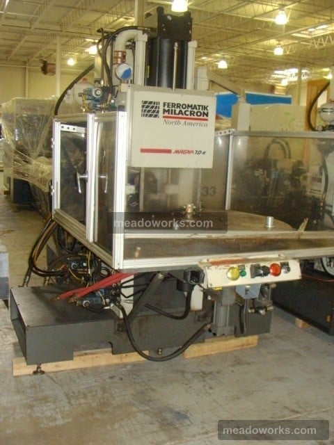 70 Ton, 3.51 oz., Cincinnati Milacron #HC-70, Vertical Clamp Injection Molding Machine, horizontal injection - Image 2