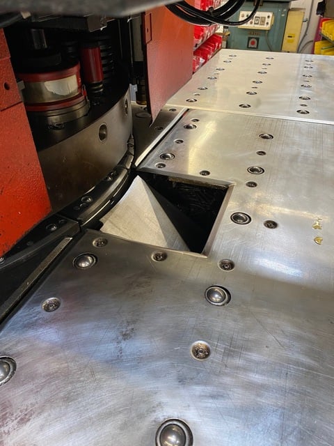 33 Ton, Amada #Vipros-345, CNC turret punch, 58 station, 2 automatic index, 40" x50" sheet, 30 RPM turret - Image 6