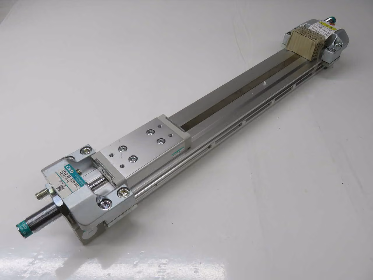 CKD #SRL3-00-50N-500-M2H3-D-A, Pneumatic Rodless Cylinder - Image 2