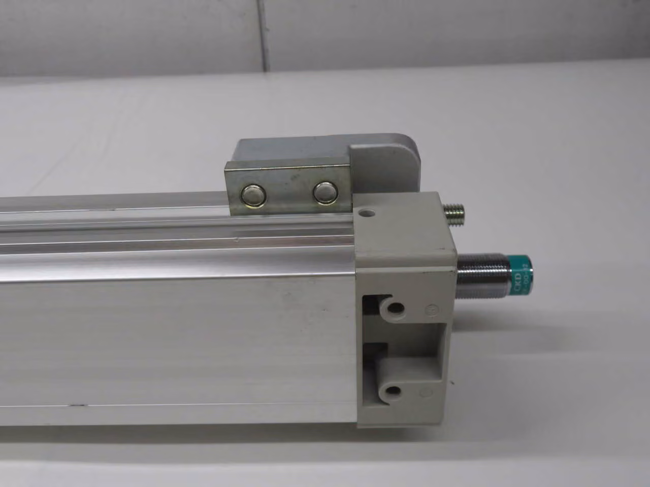 CKD #SRL3-00-50N-500-M2H3-D-A, Pneumatic Rodless Cylinder - Image 6