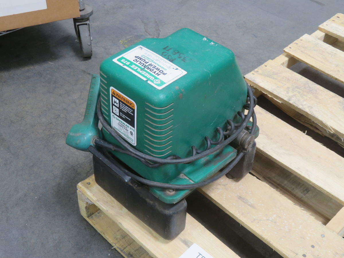 Greenlee #975, Electric Hydraulic Pump, 120V AC, 10,000 psi, pump only - Image 1