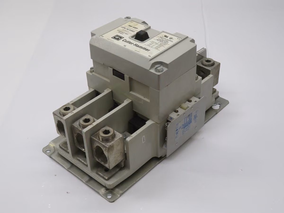 360 Amp, Cutler-Hammer #C25LNE3360, Contactor, 3 Pole, 110/120V Coil, 50/60 Hz - Image 2