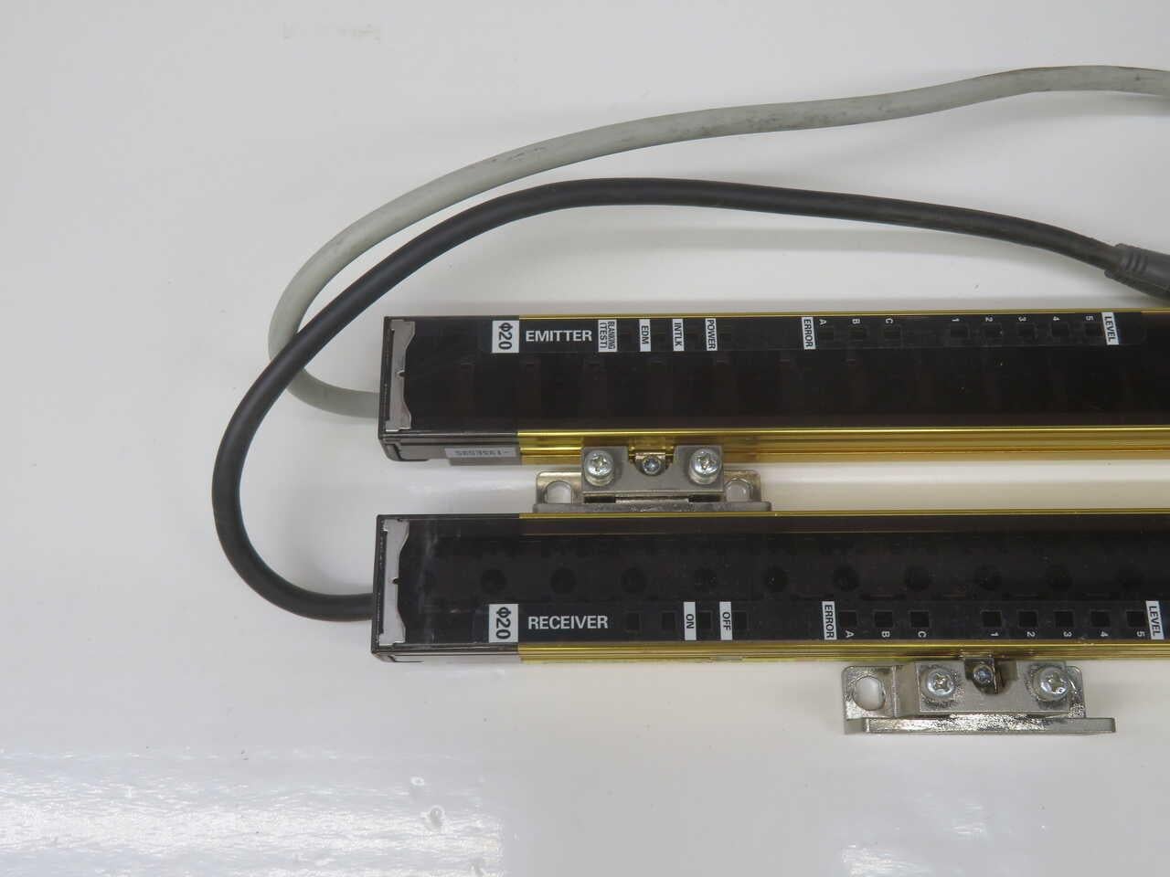 Omron #F3SJ-A0875P20-D, Safety Light Curtain Pair - Image 6
