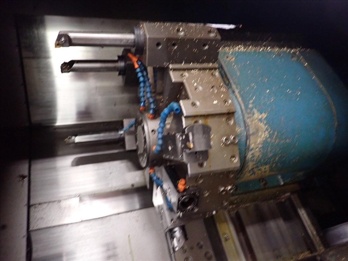 Femco #WNCL-35, CNC Turning Center, 12-station turret, 3-jaw chuck, 2500 RPM, chip conveyor, tailstock, Fanuc - Image 2