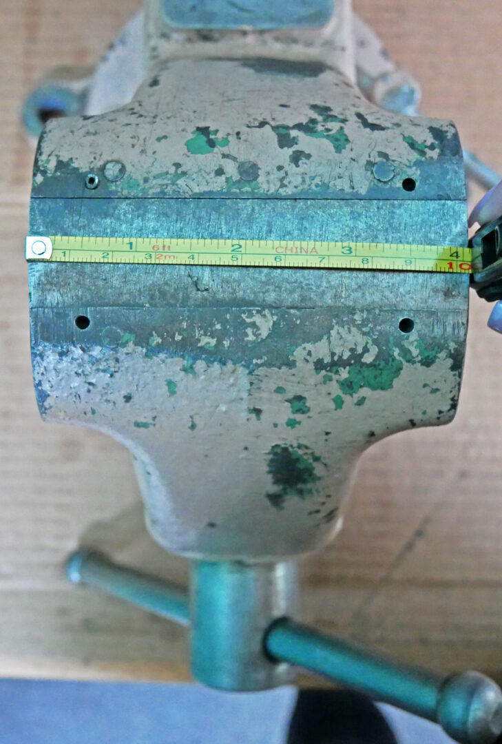 Columbian, 4" Bench Vise, 4" Jaw Width - Image 8