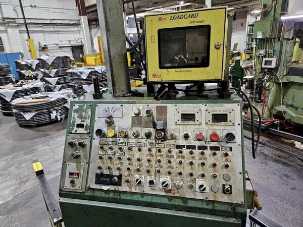 600 Ton, Minster #E2-600-96-42-Hevi-Stamper, Straight Side Press, 8" stroke, 38" shut height, 6" adjustment - Image 5