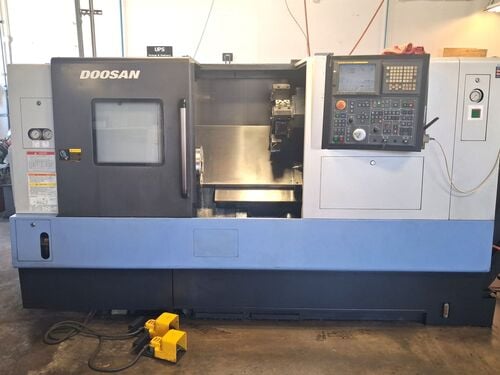 Daewoo Doosan #Puma-300MC, CNC lathe, 15.7" x 24.8" max, 12" chuck, 4" bar, 35 HP, 2800 RPM, live milling - Image 1