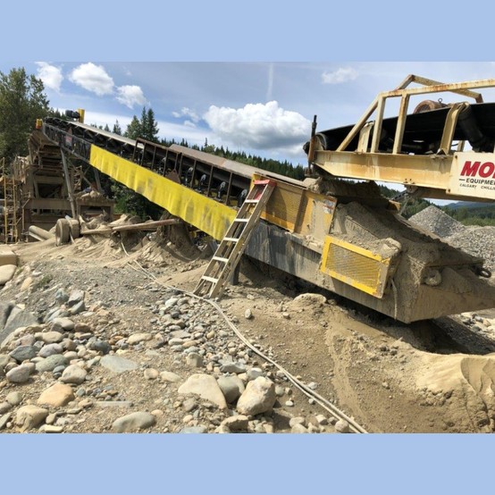 36" wide x 60' long Portable Stacking Conveyor, truss style frame, belt drive, single axle tandem wheel - Image 1