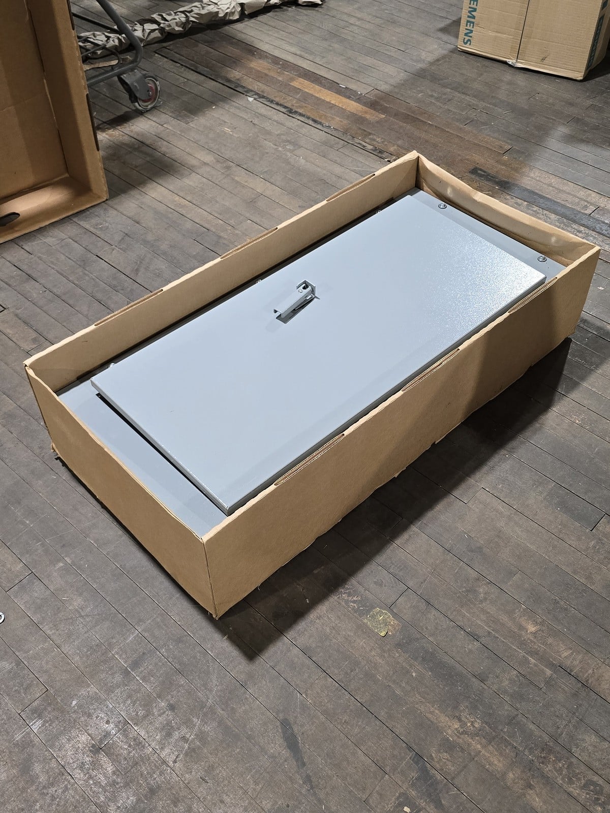 ABB #AB433, ReliaGear Lighting Panelboard Enclosure, Nema 3R, 225A, new - Image 5