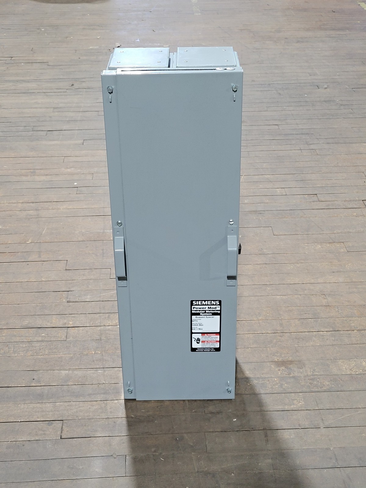 1200 Amp. Siemens #SPT3, Power Mod Modular Metering System Bussed Spacer, 3 phase, 4W, 240 Volts - Image 4