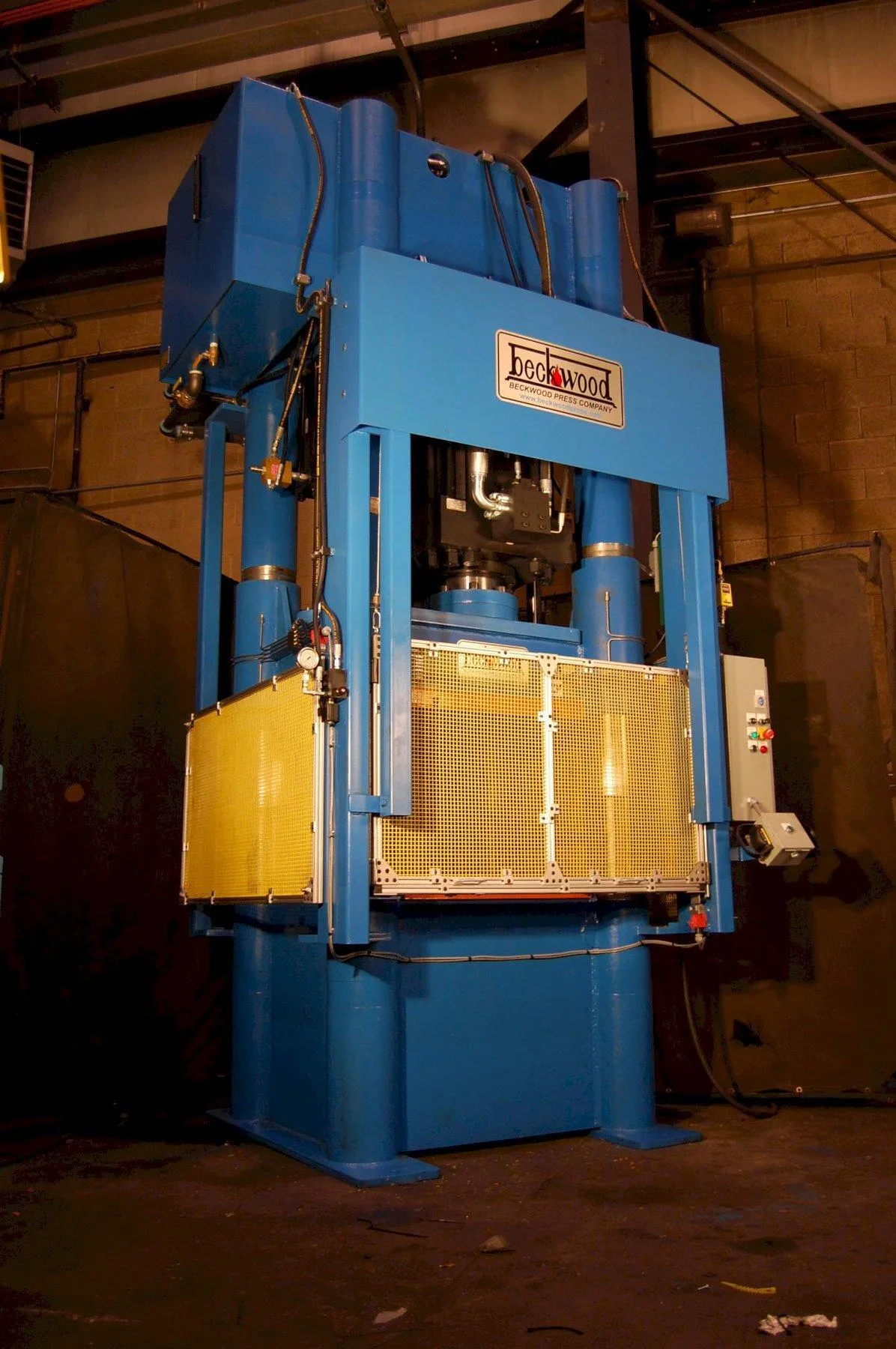800 Ton, Beckwood #800-30-38, 4 post hydraulic press, 30" x 38" bed, 12" stroke, 11" shut height, 23" - Image 6