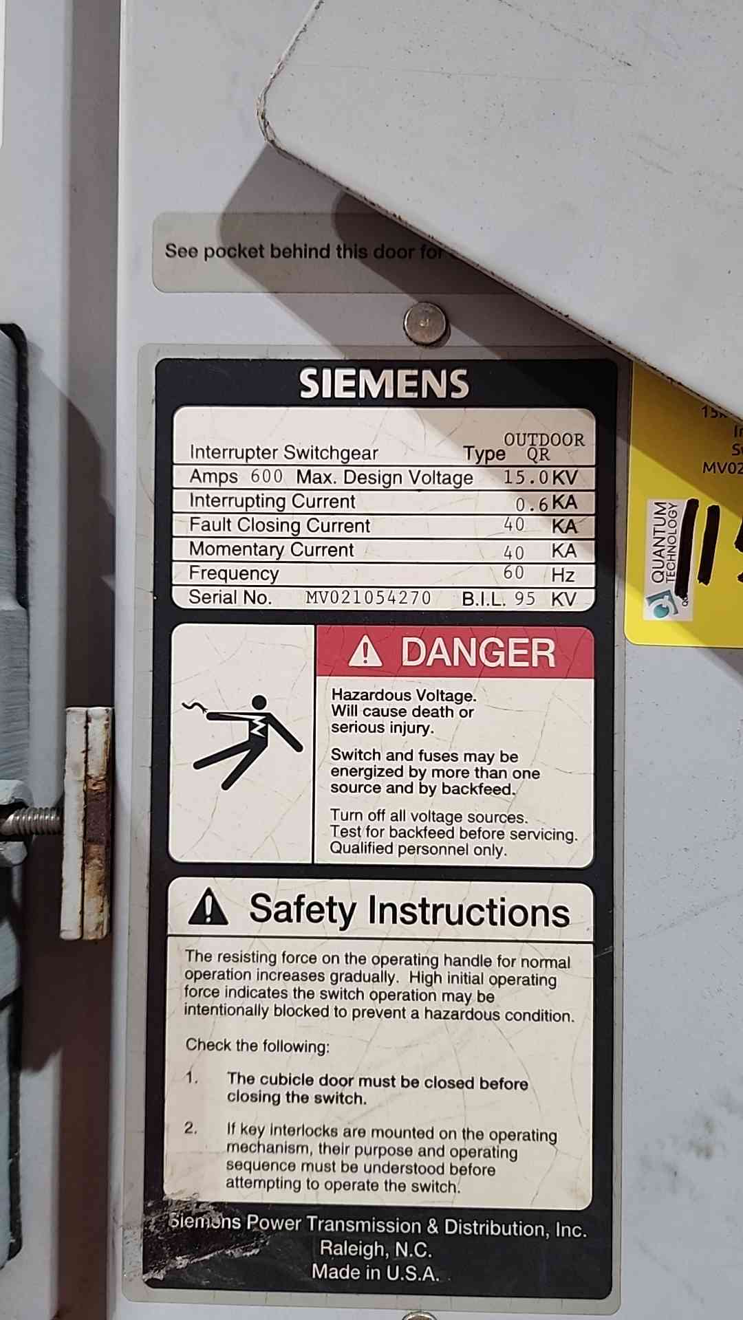 600 Amps, Siemens Type QR, metal enclosed outdoor switchgear, 15 KV - Image 2