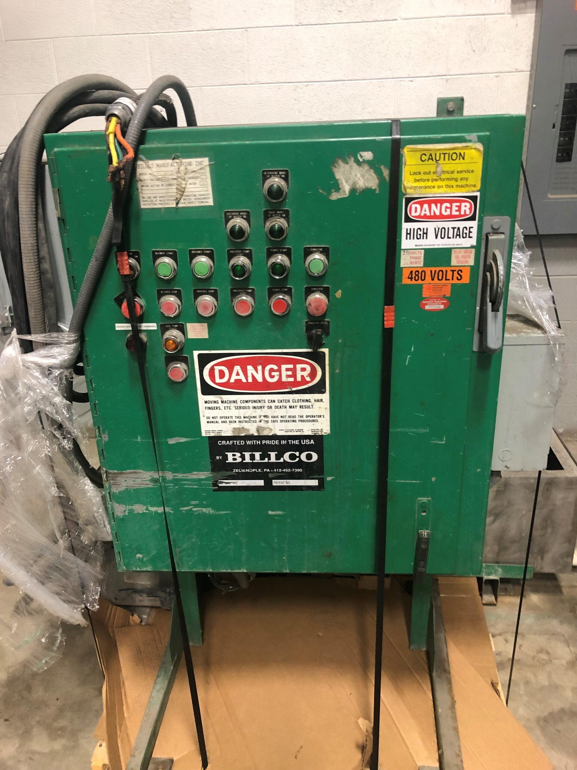 Billco, 84" 8 brush horizontal glass washer (3 available) - Image 2