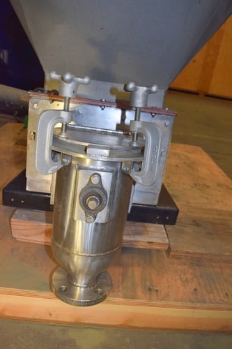Acrison #BDF-1, Stainless Steel Volumetric Feeder, dissimilar speed auger, 32" top fill inlet, 35" lid - Image 9