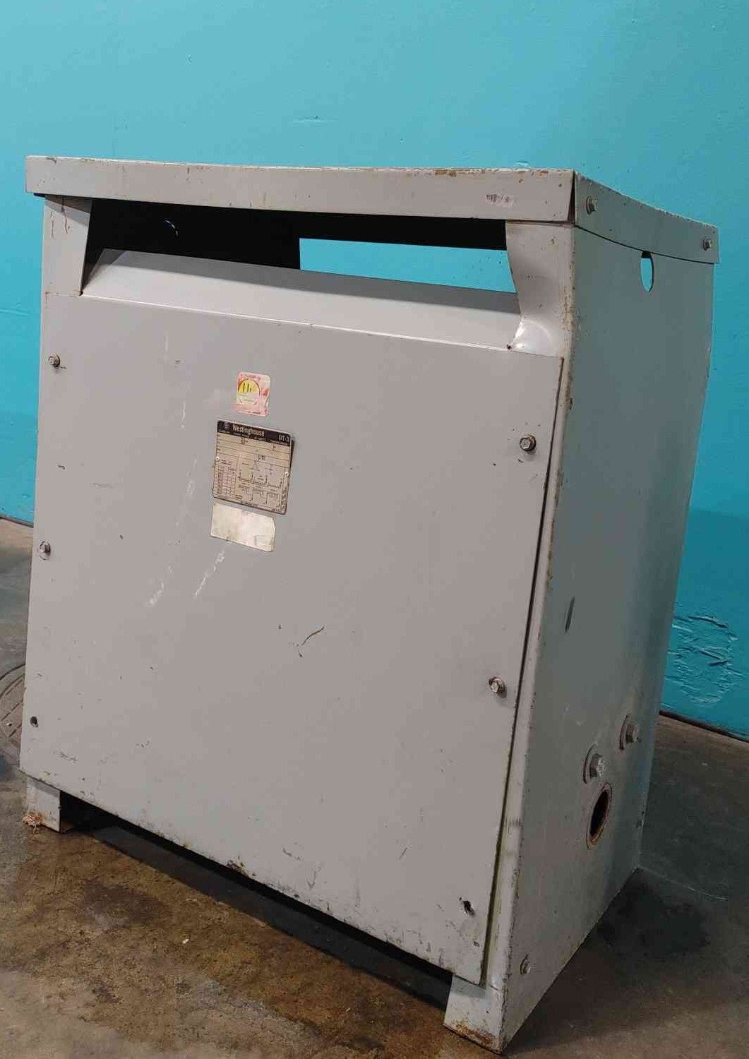 30 KVA 480 Delta Primary, 208Y/120 Secondary, Westinghouse #V48M28T30H, DT-3, Transformer, 3 Phase - Image 2