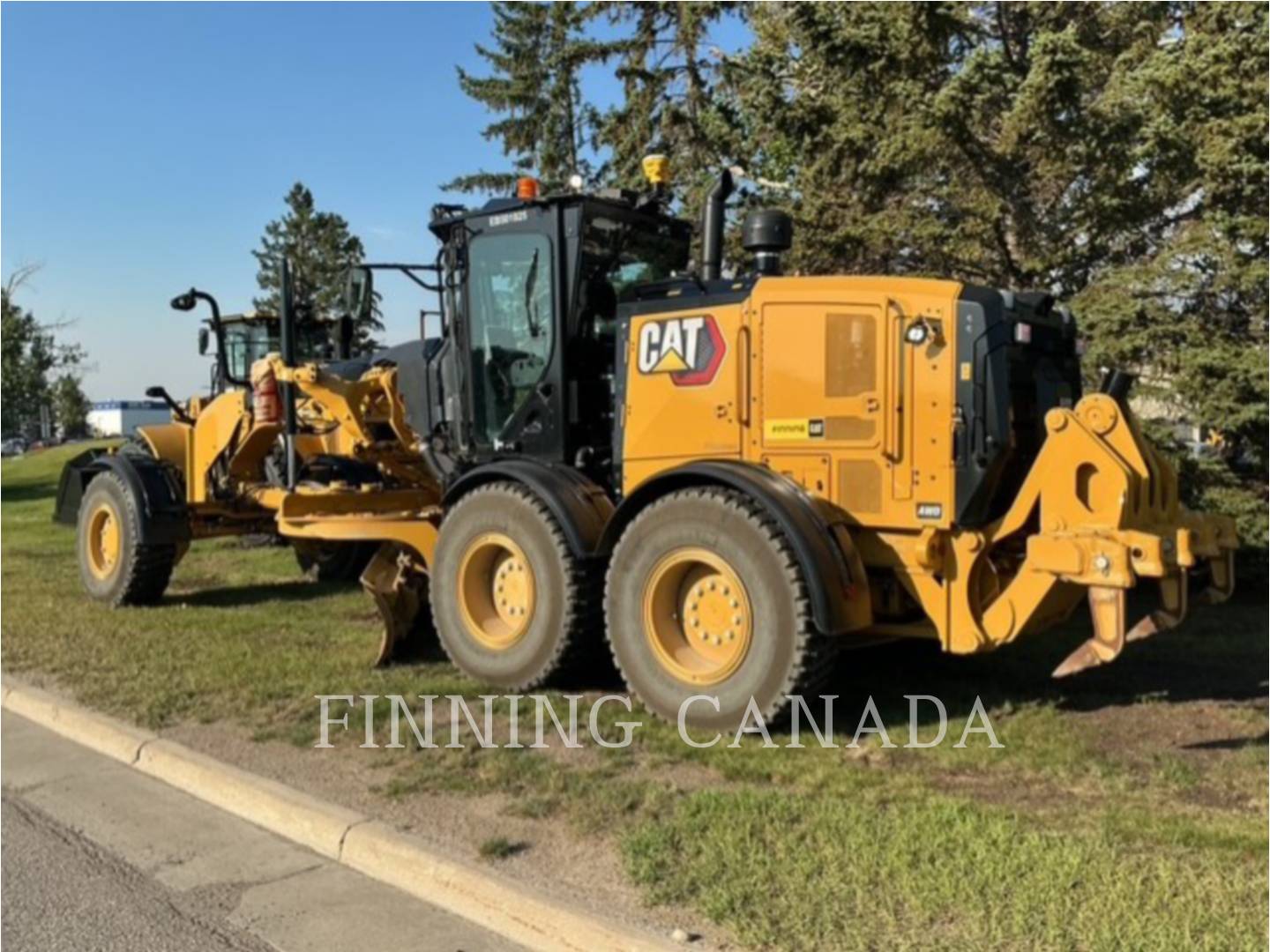 Caterpillar 150-15 AWD, Motor Grader, 555 hours, S/N: EB501925, 2025 - Image 4
