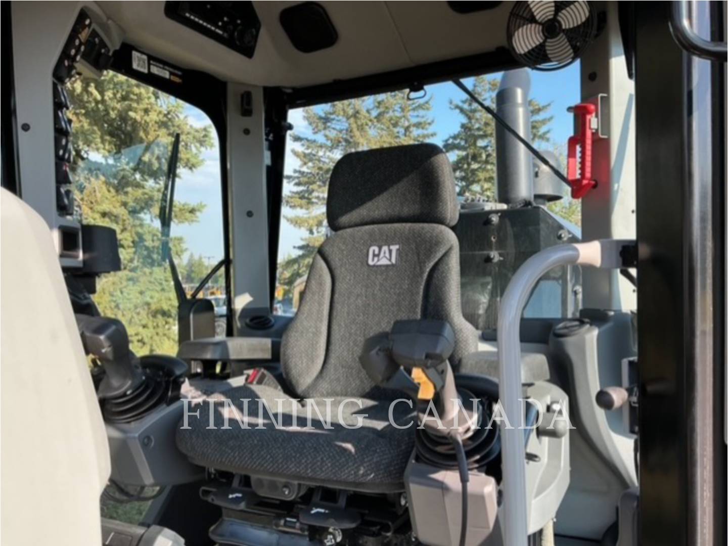 Caterpillar 150-15 AWD, Motor Grader, 555 hours, S/N: EB501925, 2025 - Image 7