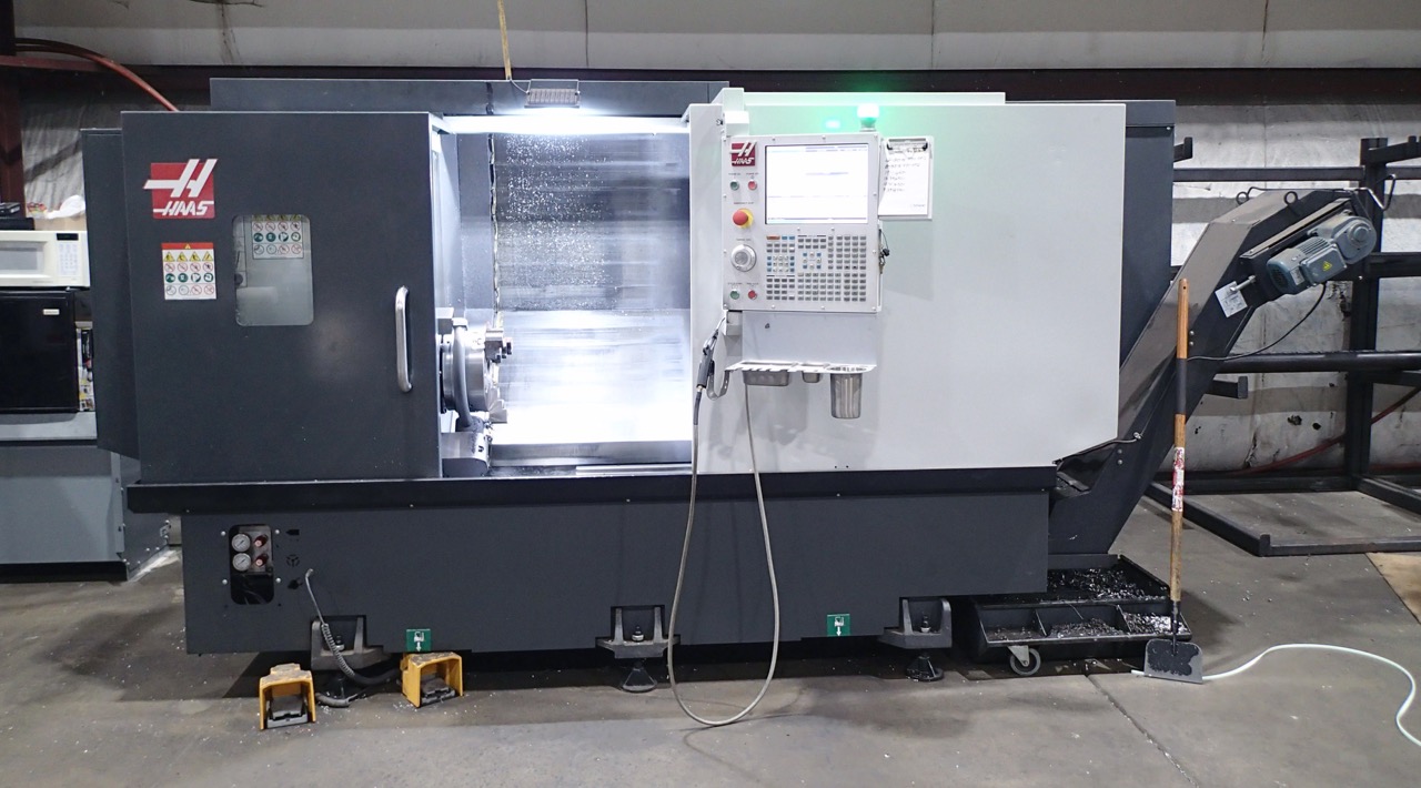 Haas #ST-35, CNC lathe, 21" swing, 32.5" centers, 12" chuck, 4" bar, A2-8, 3200 RPM, 40 HP, 12 station - Image 1
