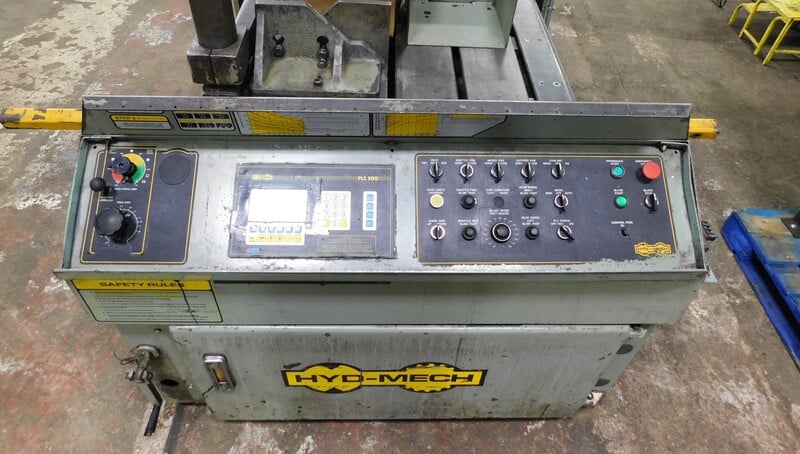 18" x 20" Hyd-Mech #V-18A, automatic vertical bandsaw, 1.25" x 14' 11" blade, 65-385 FPM, hydraulic tilt - Image 2