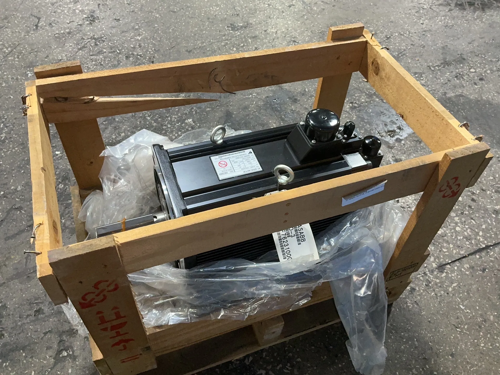 11 KW Yaskawa #SGMG-1AASABB, AC servo motor, 1500 RPM, 58.6 A, 200 Volts - Image 5