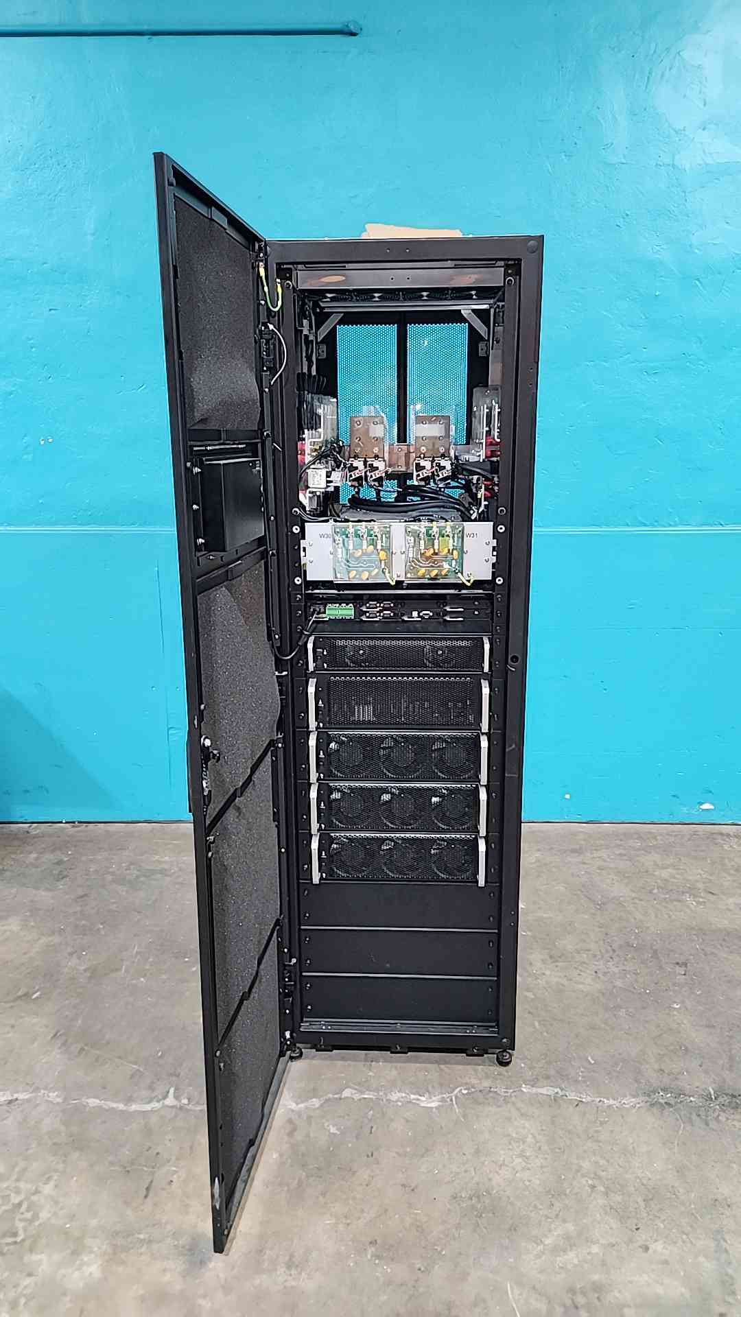 150.0 KVA Delta #DPH-150K-HV, uninterruptible power supply, 150 KW, 480 Volts, 3 phase, high density modular - Image 6