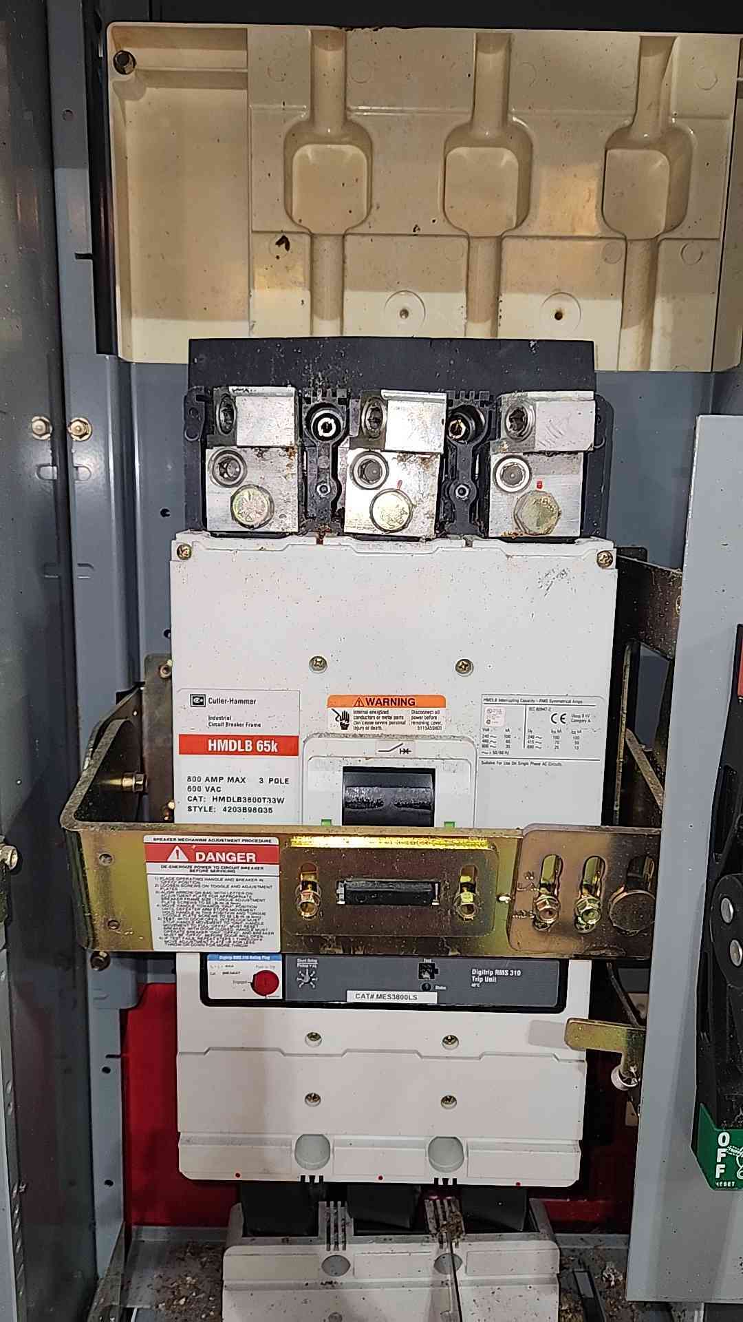 Allen-Bradley Centerline 2100, motor control center, 800 Amp., 600 Volts, 3 phase, 3 section lineup, w/ - Image 6