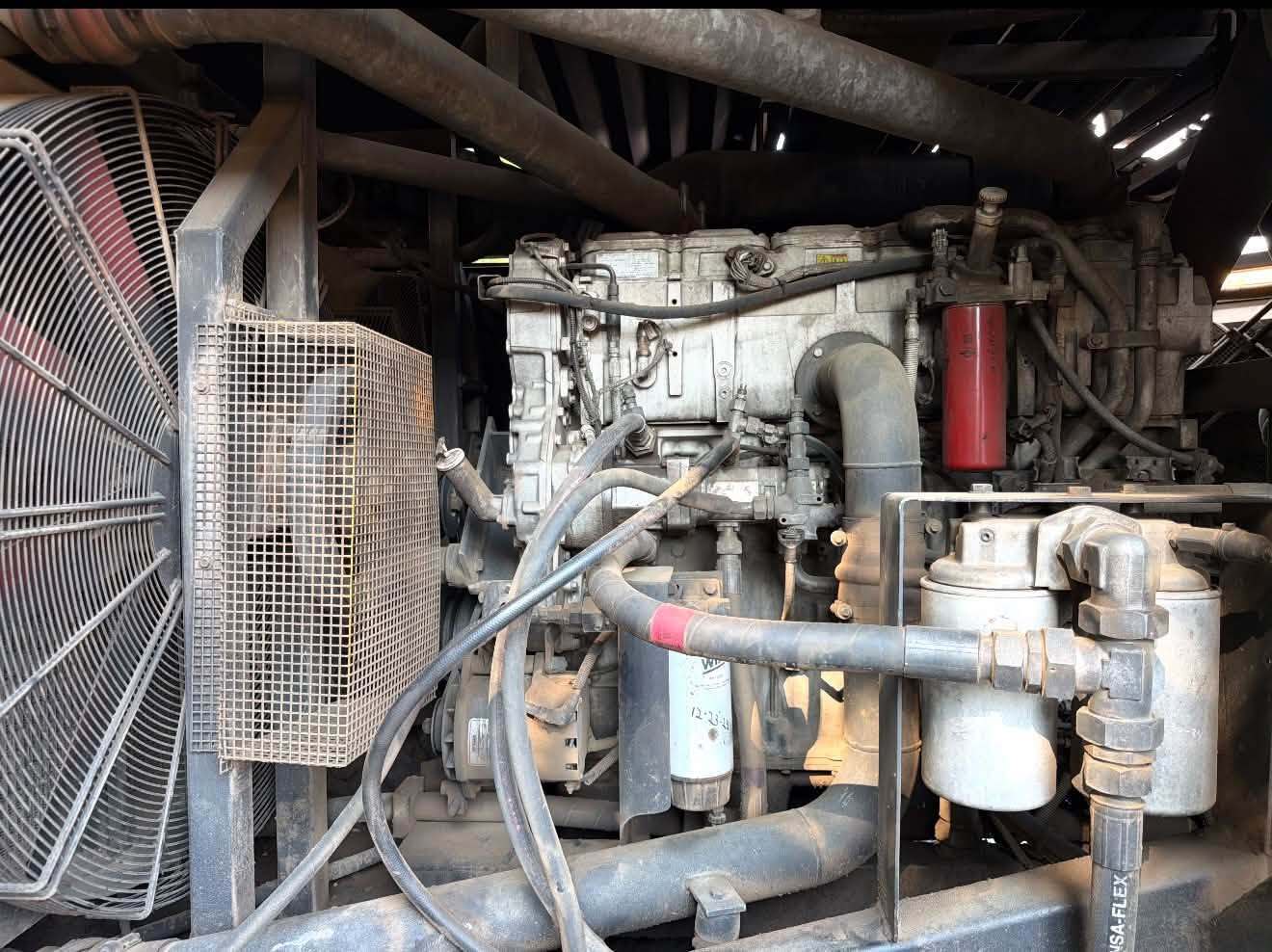 Hammel #950DK, Portable Dual Shaft Shredder, slow speed, track mounted, 710 HP, hydraulic drive, remote - Image 3