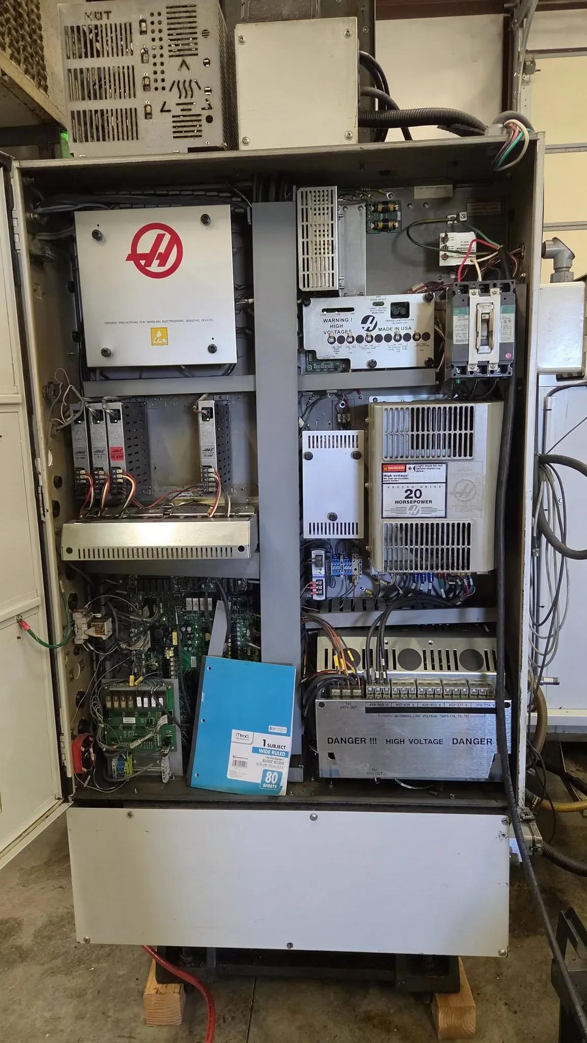 Haas #VF-1, CNC Vertical Machining Center, 20" X, 16" Y, 20" Z, 26" x 14" table, 30 HP, 8100 RPM, 20 - Image 4