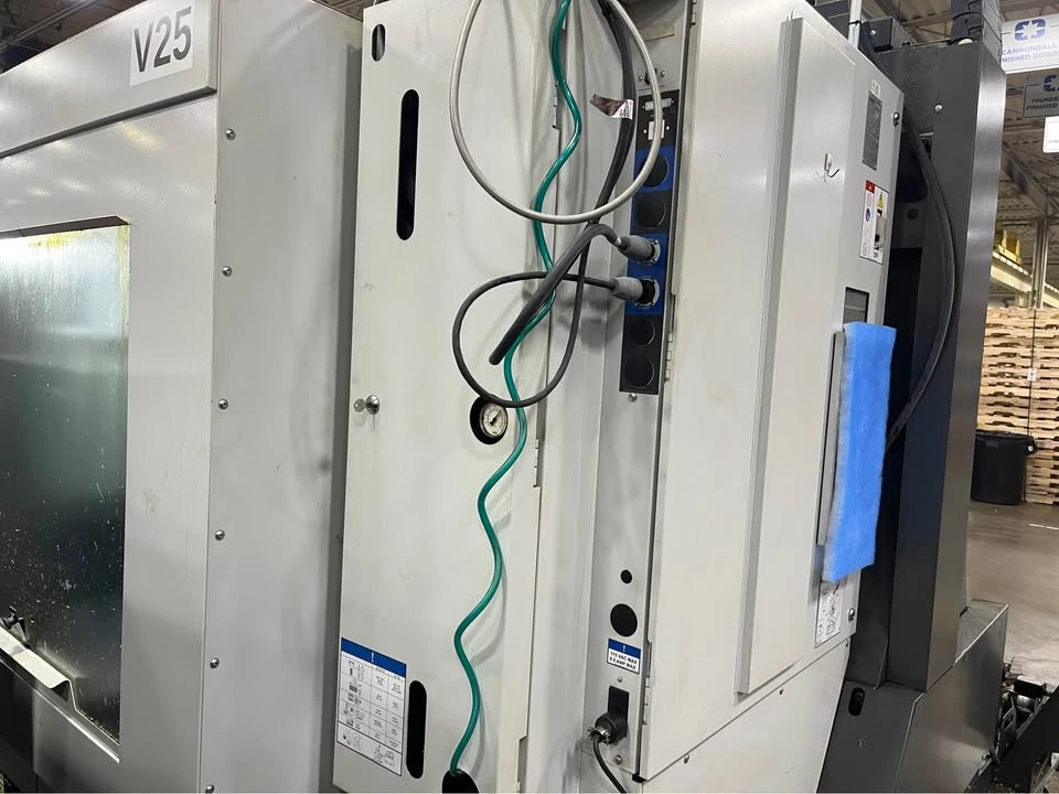 Haas #VF-5/50XT, 4-Axis CNC Vertical Machining Center, 60" X, 26" Y, 25" Z, 62" x 23" table, 30 HP, 7500 RPM - Image 9
