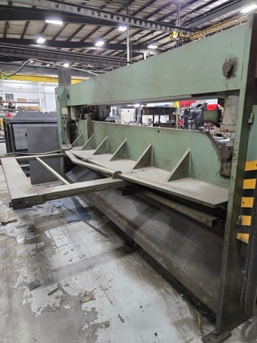 1/4" x 12' Betenbender, hydraulic shear, 144" cutting length, 36" Back Gauge, 13 SPM, 21 hold downs, 1" x 4" - Image 3